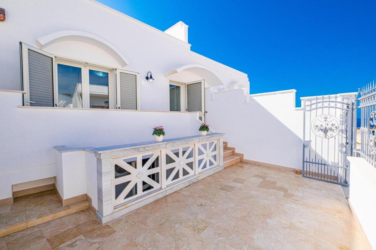 Villetta Ladani Vista Mare Leuca Леука Экстерьер фото